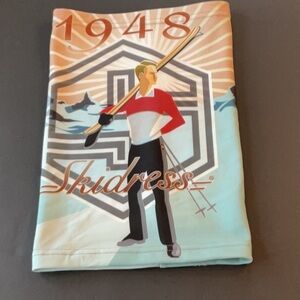 Stylish Skidress gaiter